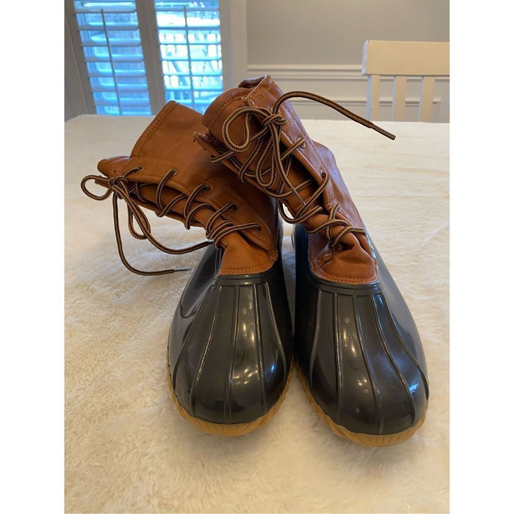 The original duck boot